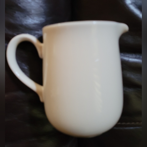 Elegant Corning Cream Pitcher (114) - Picture 2 of 4